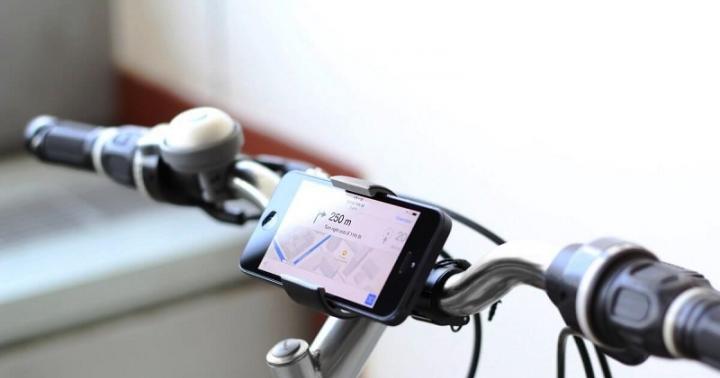 Робимо власник для телефону на велосипед своїми руками Хто з велосипедистів порушує Правила під час перевезення пасажирів
